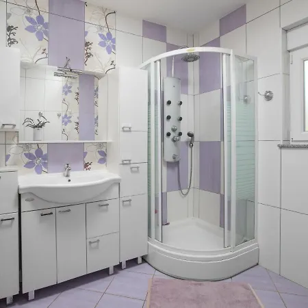 Semesterbostad Lavendel By Interhome